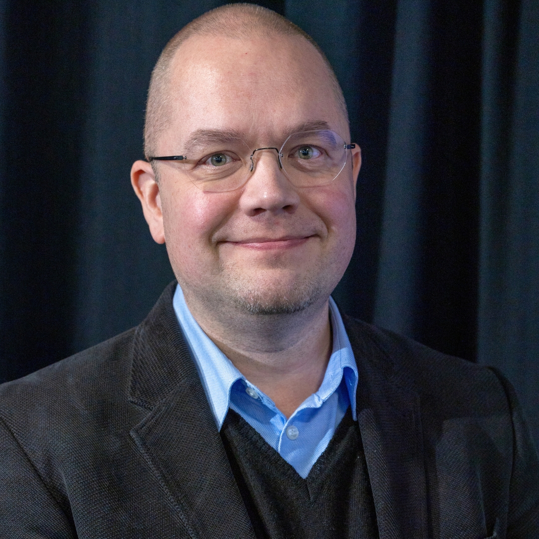 Juha Mikkonen Riippuvuudet NYT -seminaarissa